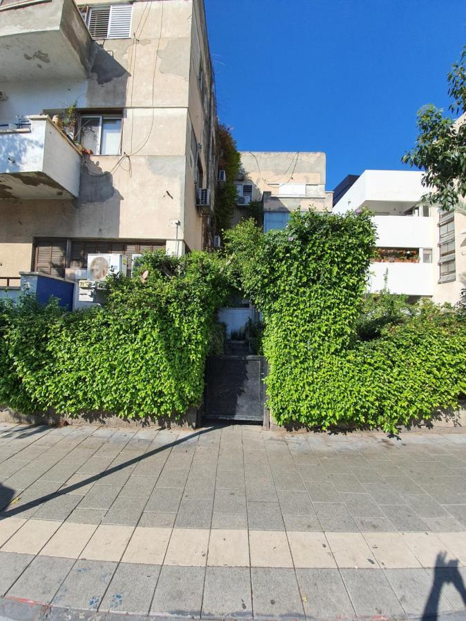 Veller Yehuda Halevi * Tel Aviv